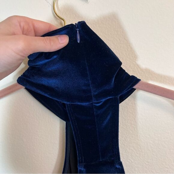 ✨ Alix Nyc Midnight Blue Velvet Asymmetric Mockneck Thong Carmine Bodysuit Small - Picture 8 of 13